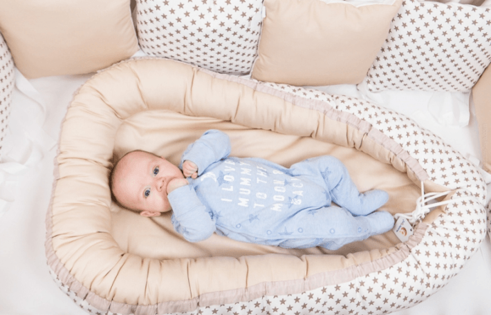 Кокон-гнездышко предназначается для малыша от рождения до 4 месяцев